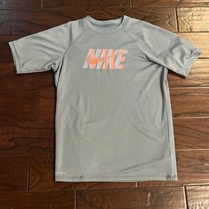 Nike T Shirt